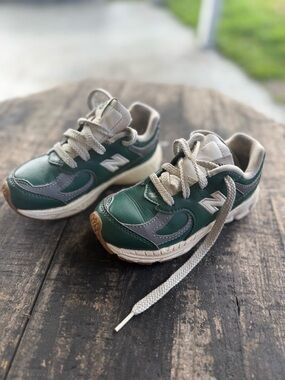 New Balance Kids Green and Gray Sneakers